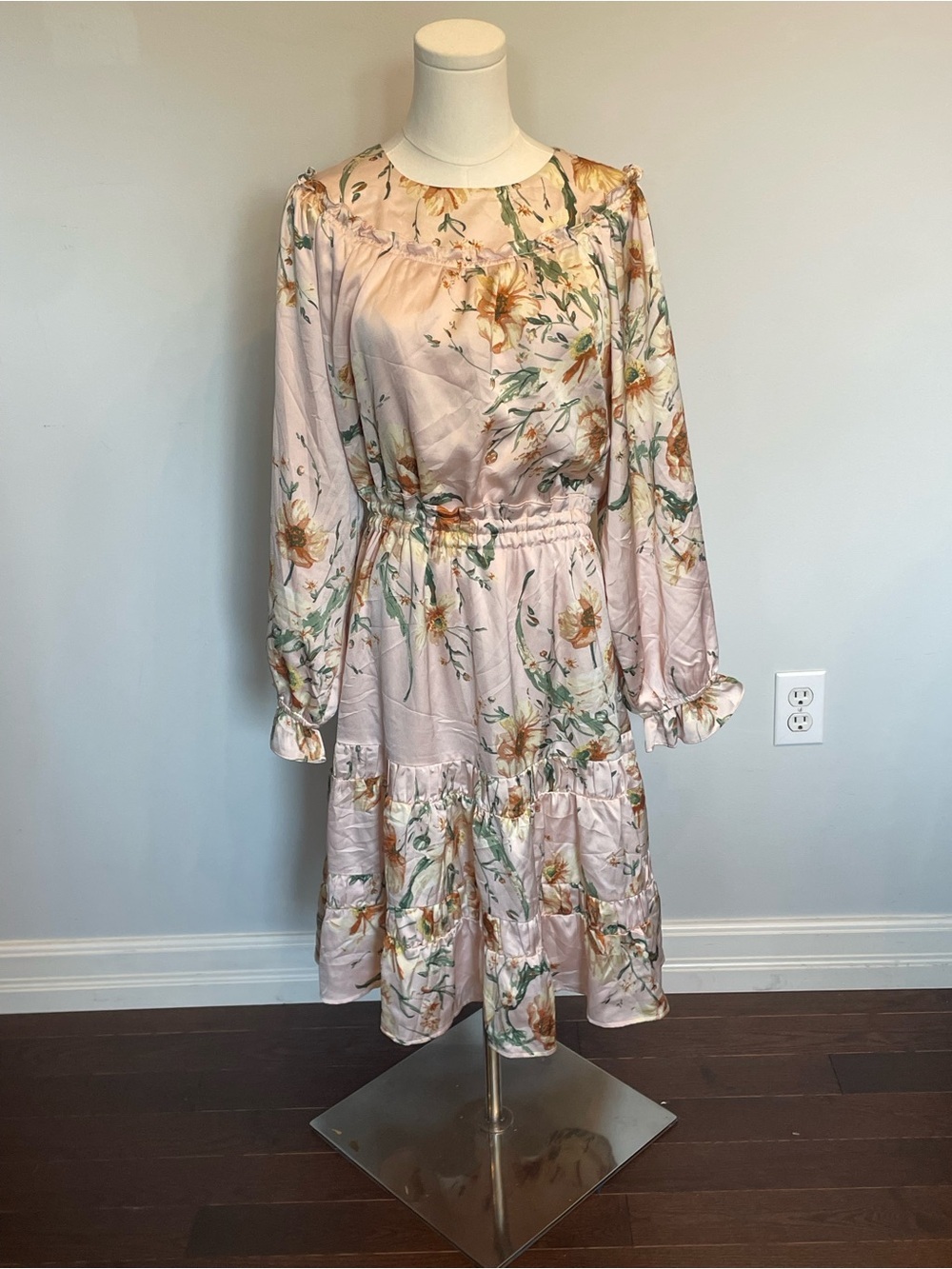 Floral Blush Long-Sleeve Tiered Midi Dress